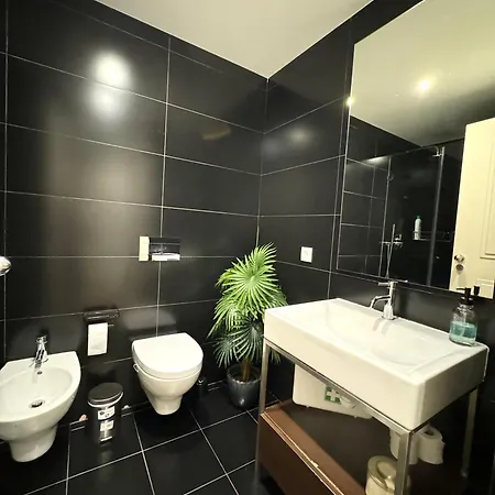 شقة House Charms *