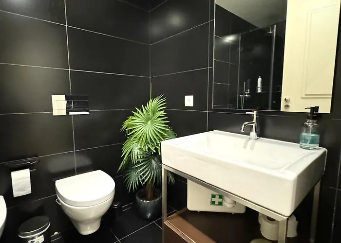 House Charms 리스본