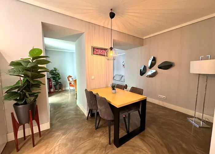 アパート House Charms